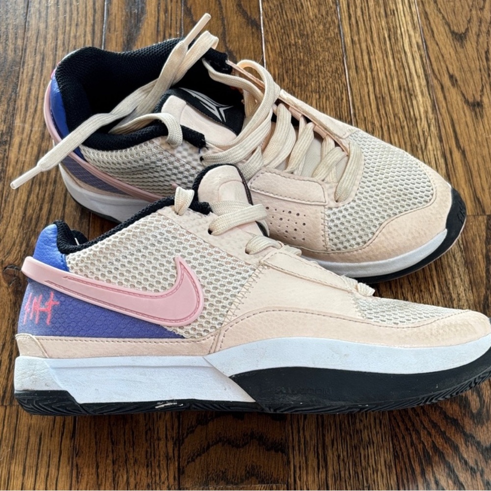 Nike Ja 1 Kids' size 4 Pink and Purple